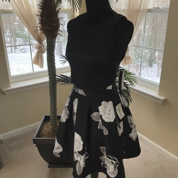 👗2 pc Formal Wear Dress size 7 Juniors - Picture 4 of 7